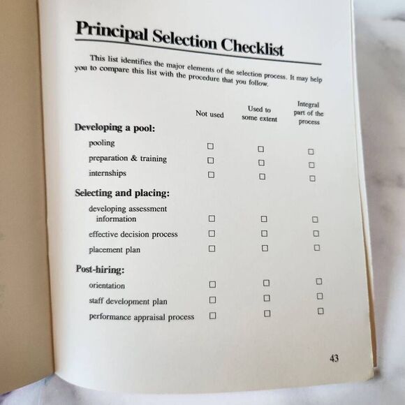 Principal selection guide June 1987 red soft back educational educators school s - Picture 2 of 4